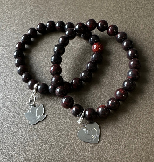 Brekzienjaspis Edelsteinarmband -Dein Begleiter für Kraft & Stabilität