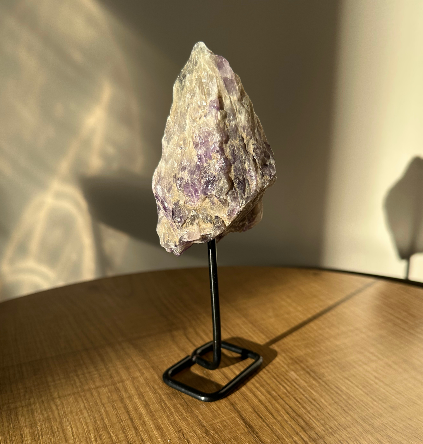 Amethyst-Skulptur – Rohstein, ca. 15–17 cm