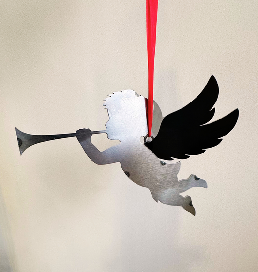 Abundanceia Fliegender Engel – Stahl, rostend