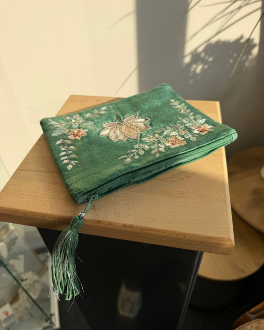 Samt-Täschchen Lotusblüte – Grün