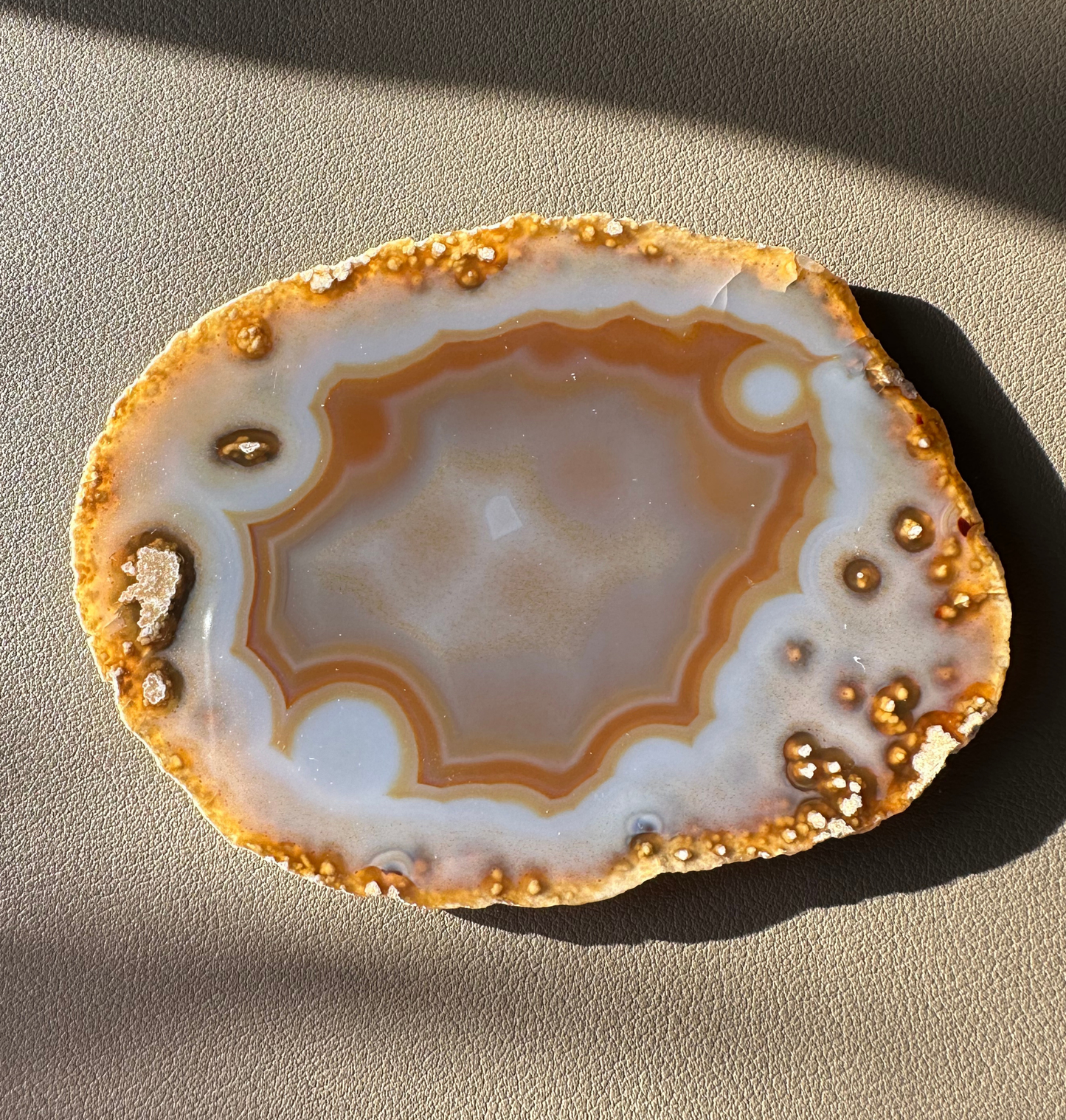 Achat-Scheibe – rund, 10–15 cm (Einzelstück)