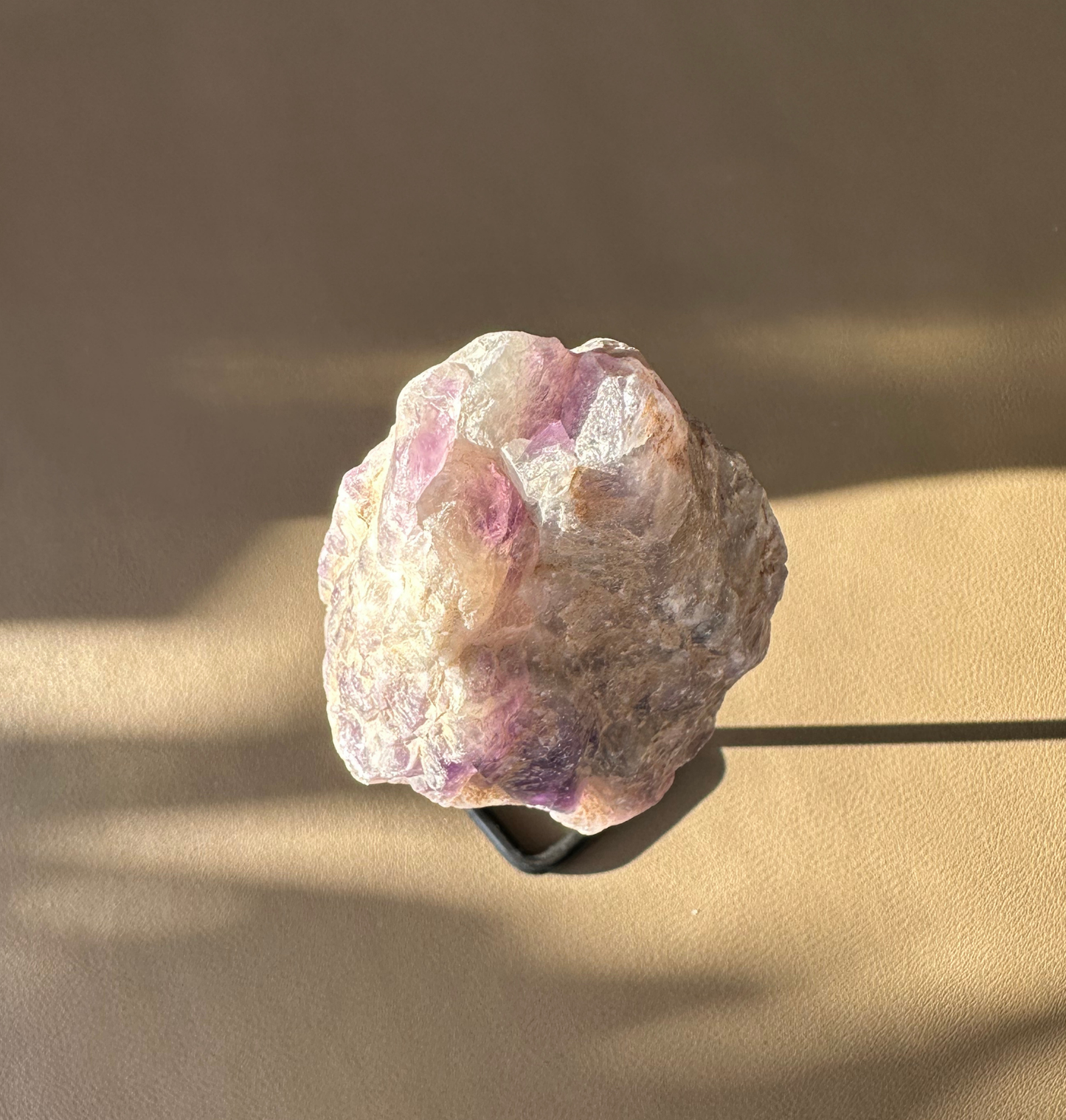 Amethyst-Skulptur – Rohstein, ca. 15–17 cm