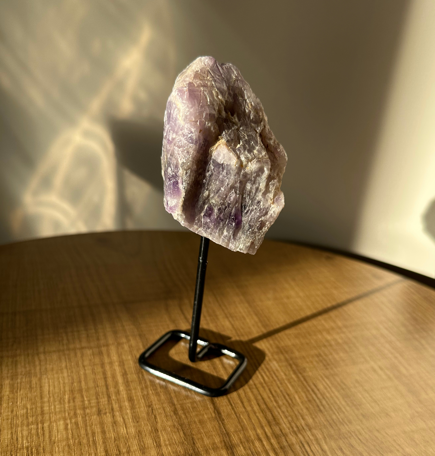 Amethyst-Skulptur – Rohstein, ca. 15–17 cm