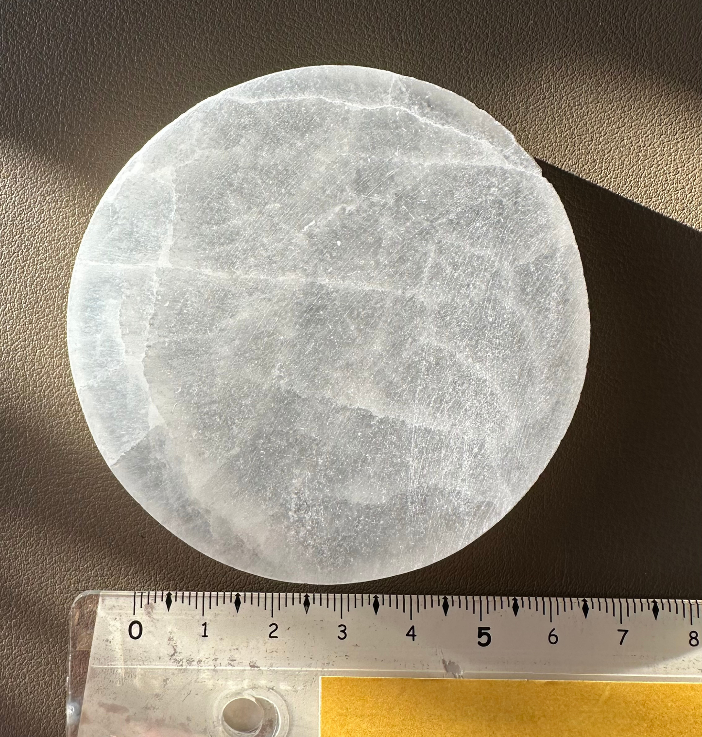 Runde Selenit-Platte – 6–8 cm