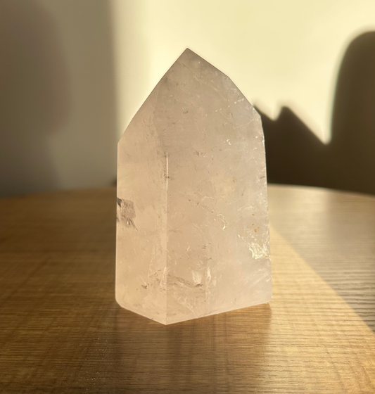 Rosenquarz-Spitze (Obelisk) – ca. 12–15 cm (Einzelstück)