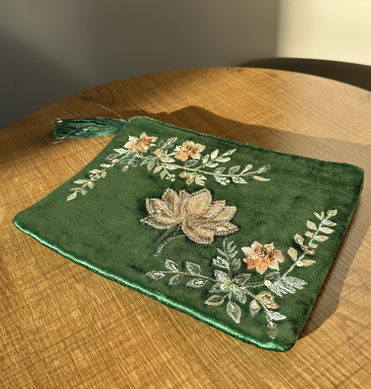 Samt-Täschchen – Lebensbaum, Lotusblüte & Lebensblume