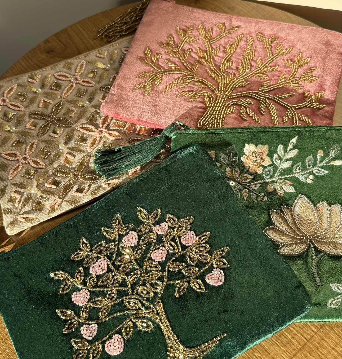 Samt-Täschchen – Lebensbaum, Lotusblüte & Lebensblume