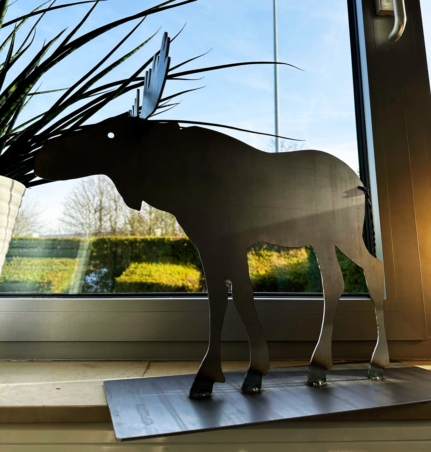 Abundanceia Stehender Elch – Stahl, rostend