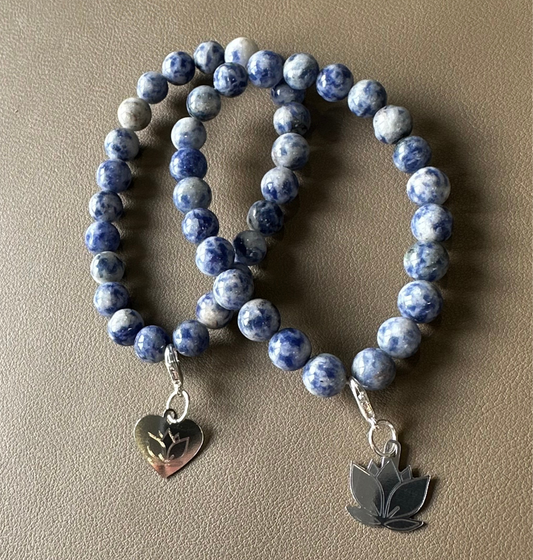 Blauer Jaspis 8mm EdelsteinArmband – Klarheit, Schutz & innere Ruhe