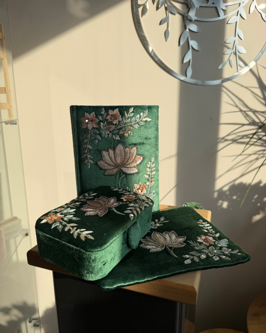 Samt-Bundle Lotusblüte – Grün | 3-teilig