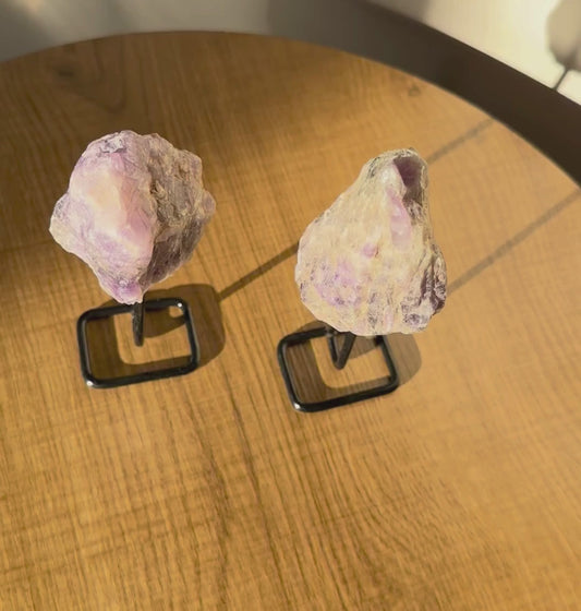 Amethyst-Skulptur – Rohstein, ca. 15–17 cm